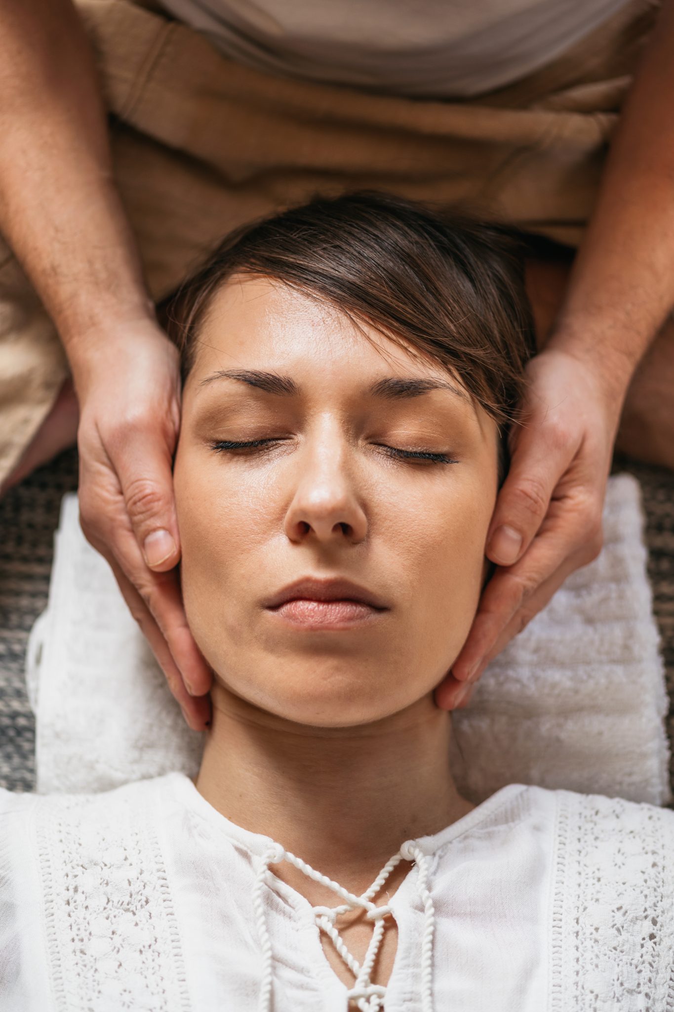 thai face massage       utc scaled